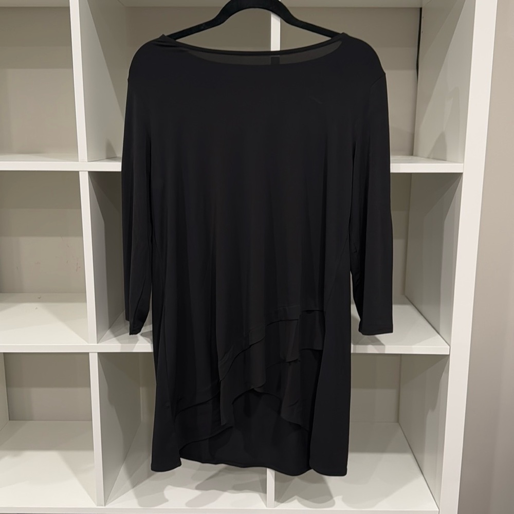 NWT: Black Alfani top, size M